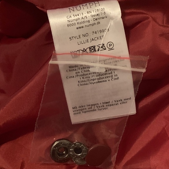 Lillie Puffer Jacket by Numph - Picture 11 of 12